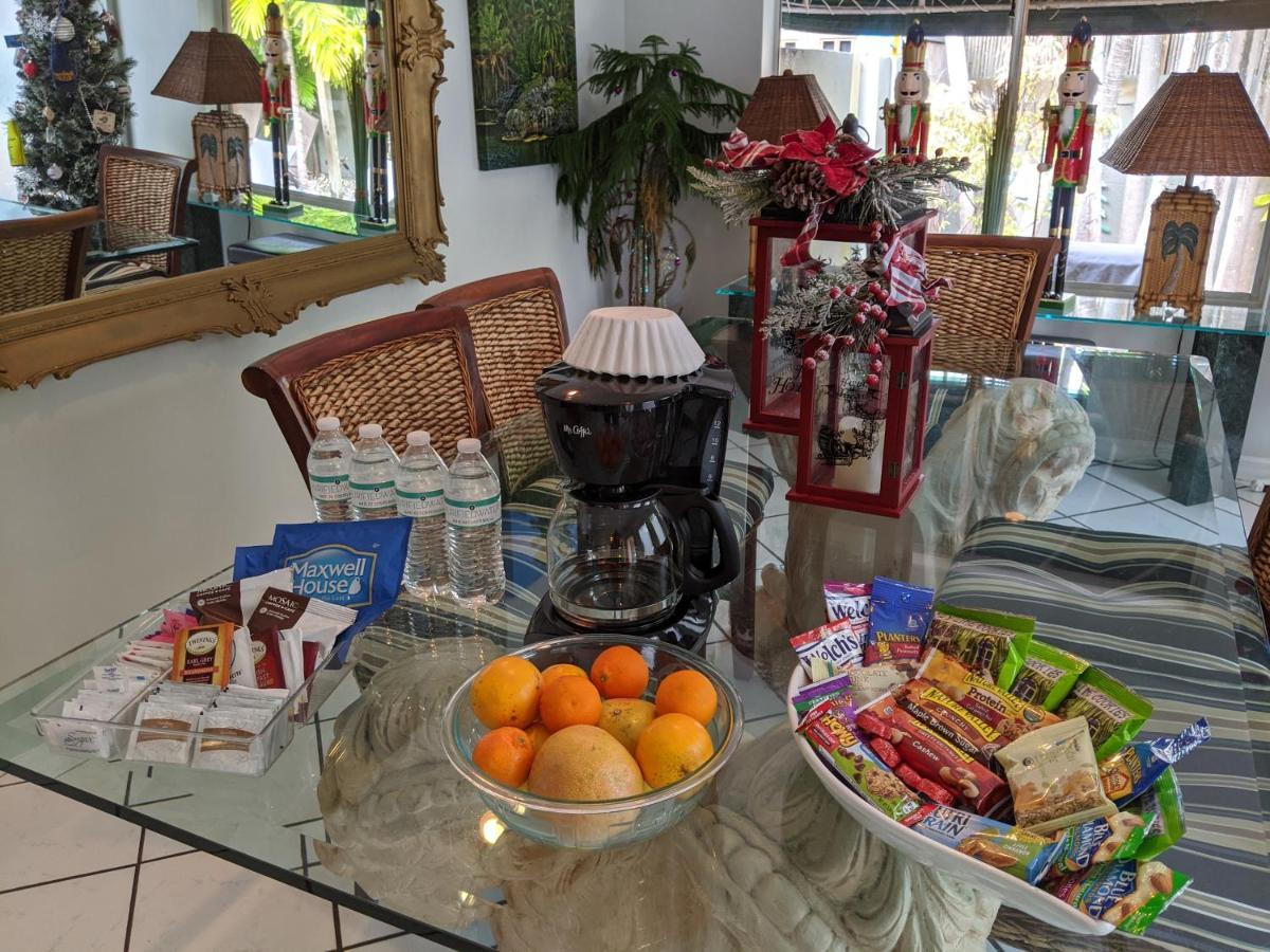 Suite Dreams Inn By The Beach Key West Exteriör bild